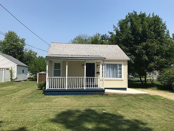 2nd image of 435 Pombrook Dr