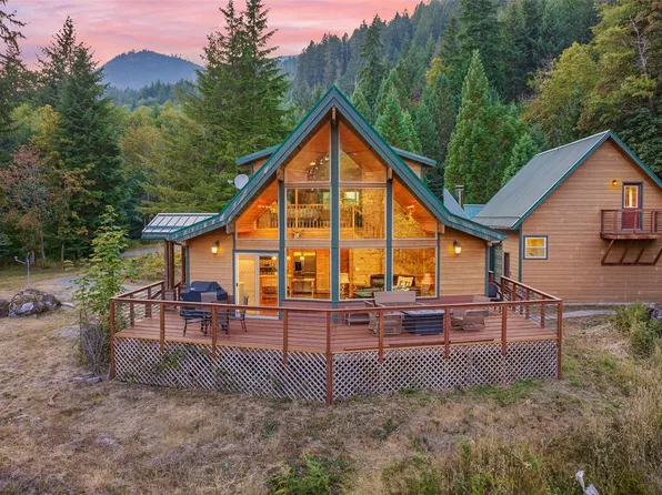 172 Bluebonnet Lane, White Pass, WA 98937