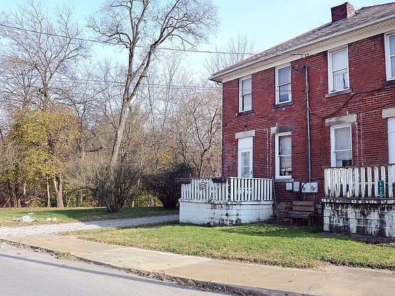 4th image of 420 Wayne Ave