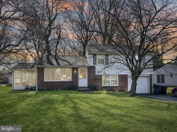 37 Buffington Rd, Upper Chichester, PA 19014