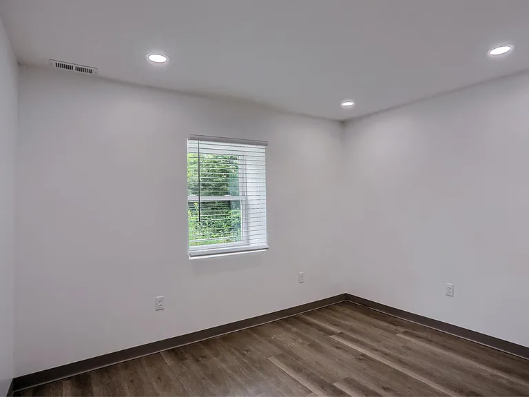 124 Kathleen Dr #7 — Photo 28