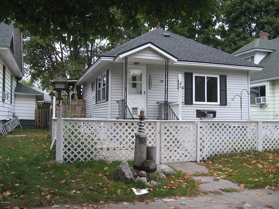 1st image of 8035 E Loomis St