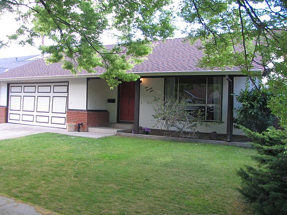 5th image of 179 Obert Dr