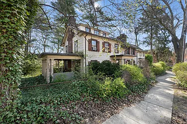 5122 Post Road 