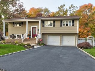 11 W William St, Lincoln Park, NJ 07035