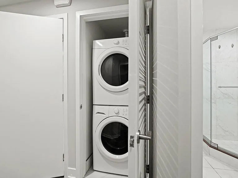 In-Suite Washer & Dryer