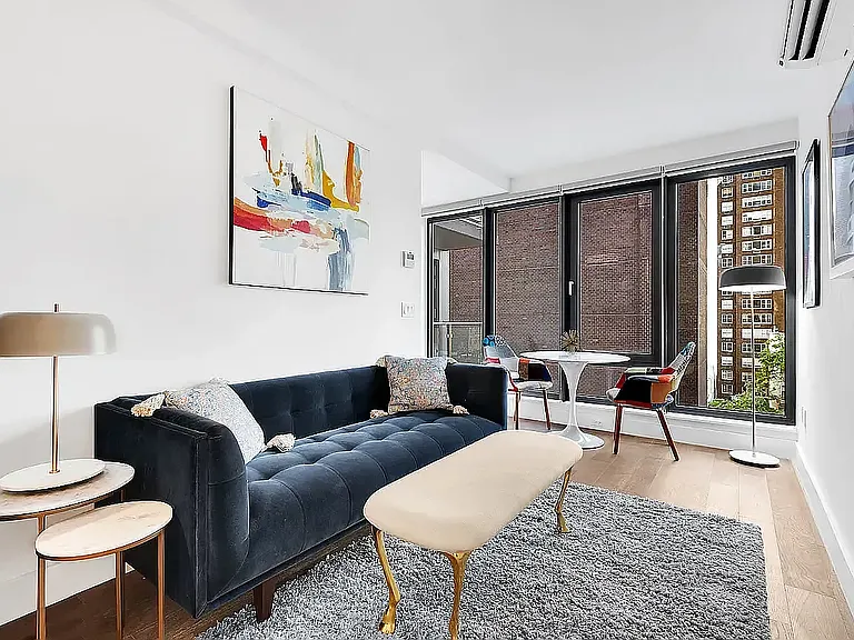 227 Lexington Ave #303 — Photo 4