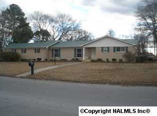 1927 Westmead St SW, Decatur, AL 35601