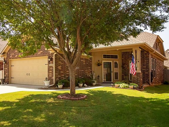 3rd image of 505 Christian Ln