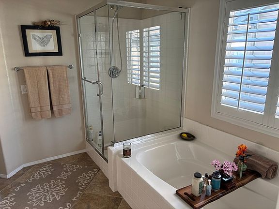 4th image of 28801 S Lake Dr