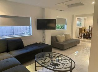 2031 NE 180th St, North Miami Beach, FL 33162