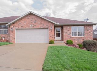 2109 W Swallow St, Springfield, MO 65810