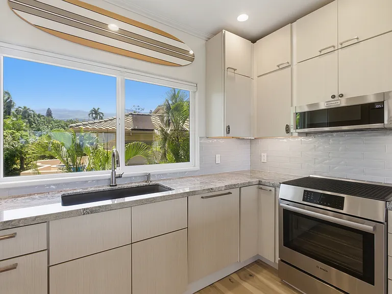 357 Kualono Pl — Photo 34