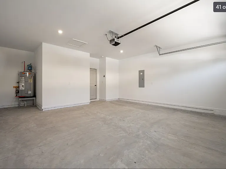2775 Butlers Green Cir — Photo 28