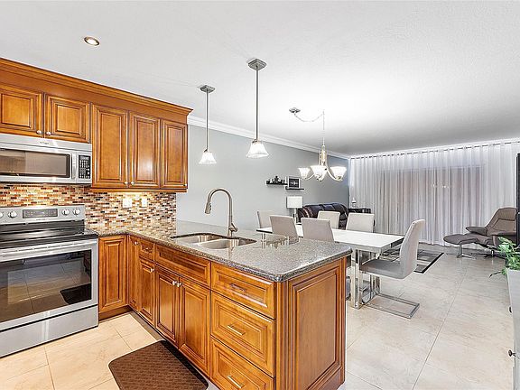 3rd image of 5051 W Oakland Park Boulevard #301