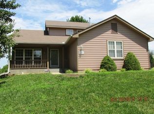 5700 SW 34th Pl, Topeka, KS 66614