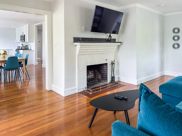 65-67 Saint James Cir #2 — Photo 8
