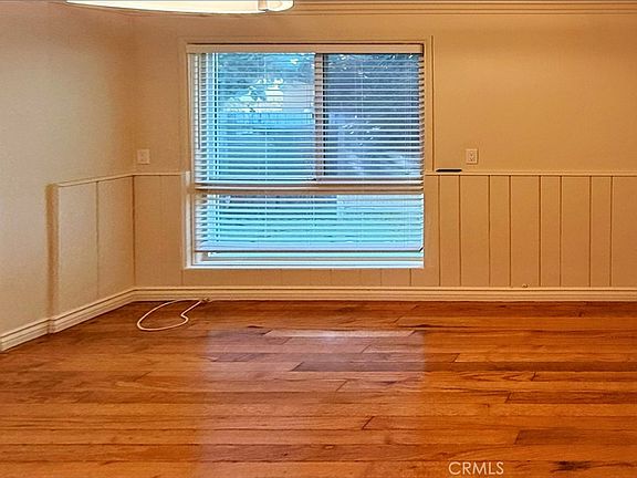 5th image of 2642 E Adams St
