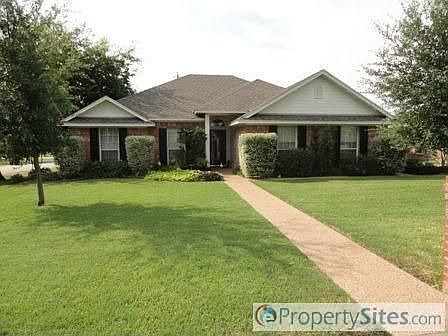 1st image of 300 Greystone Dr