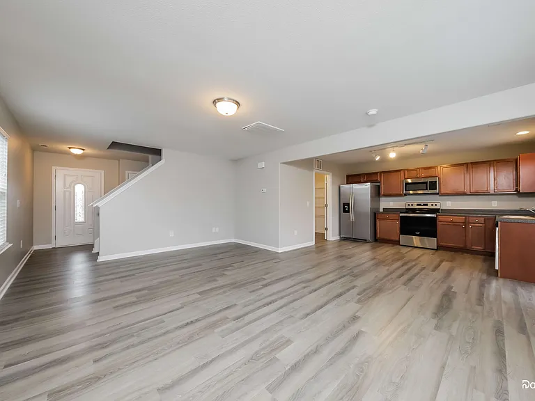658 Switchback Ct — Photo 8