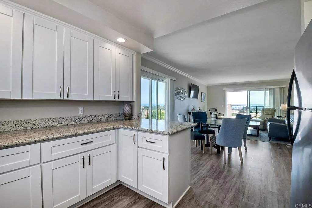 2 bed, 1.0 bath, 959 sqft, $3,950 — Photo 3