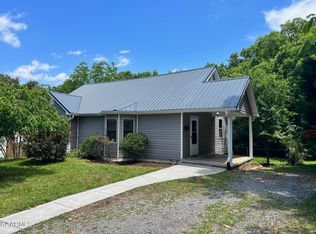 407 Kilgore St, Athens, TN 37303