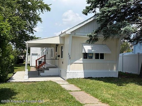 3rd image of 133 Thirwell Ave
