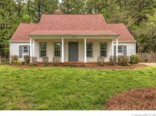 413 Bass Ln, Charlotte, NC 28270