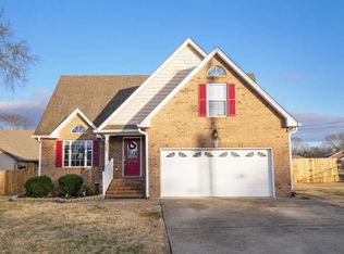 929 Canyon Creek Dr, Lebanon, TN 37087