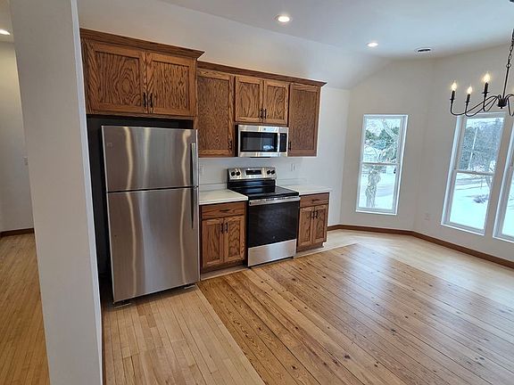 2nd image of 2904 Parkridge St
