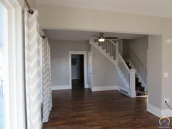 3rd image of 705 W 1st St