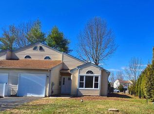 4 Stewer Ln, Perkasie, PA
