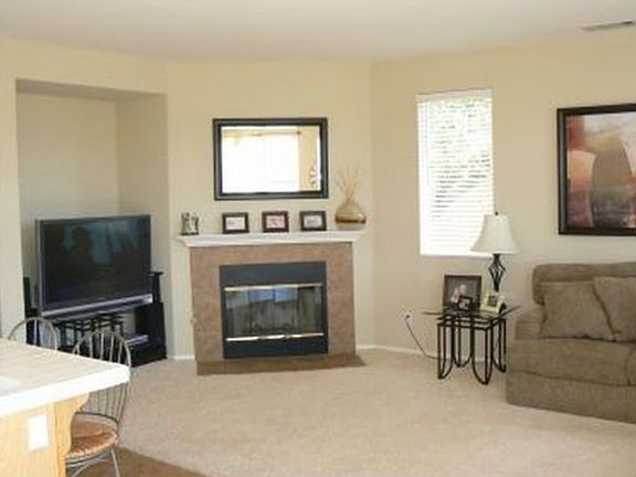 4th image of 3305 Rancho Famosa
