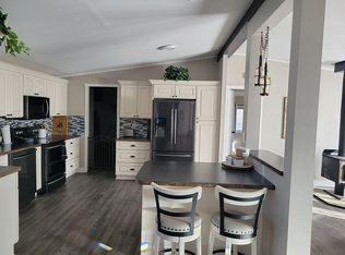 57 S Robinson Rd, Nampa, ID 83687