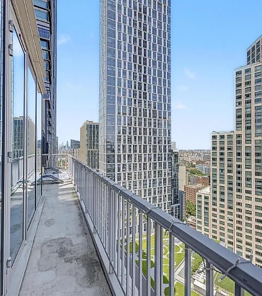 430 Albee Sq #28B — Photo 12