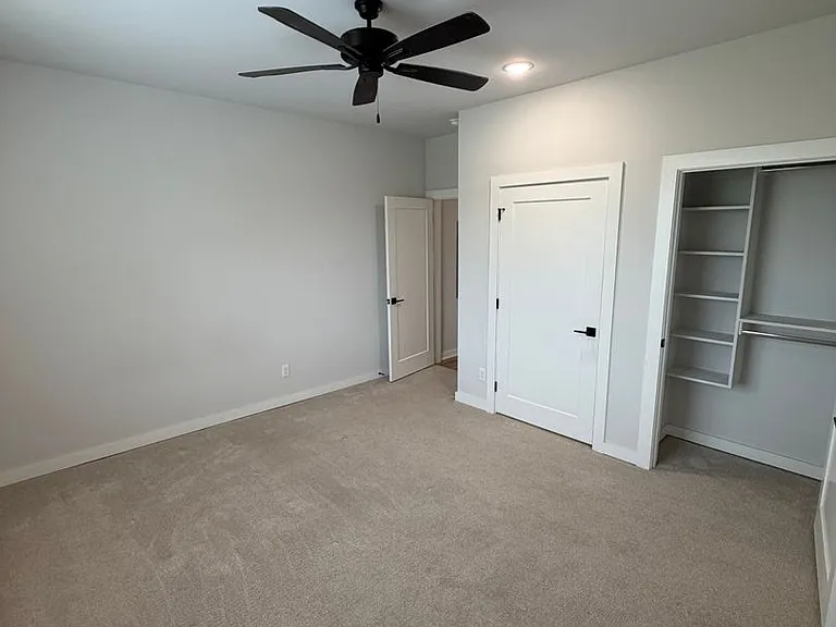 513 W Dallas St — Photo 12