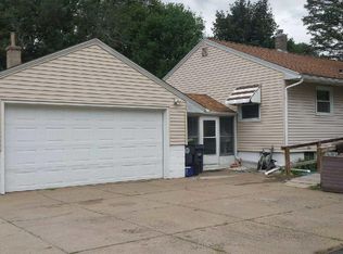 2012 Onalaska Ct, La Crosse, WI 54603