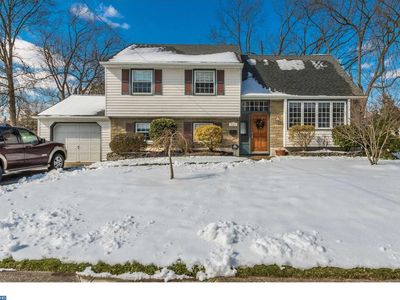 321 Farmdale Rd, Moorestown, NJ, 08057