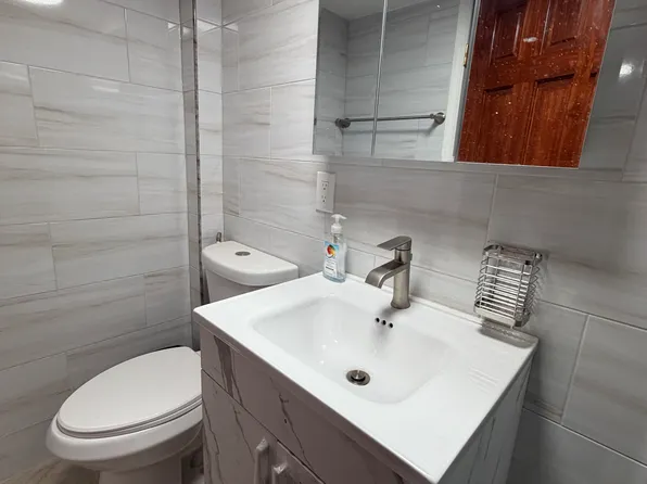 (undisclosed Address), Queens Village, NY 11428