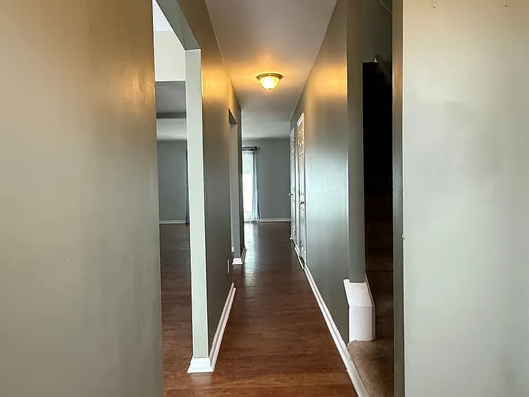65 Constitution Ave — Photo 2