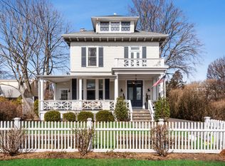 42 Woodbine Ave, Larchmont, NY 10538