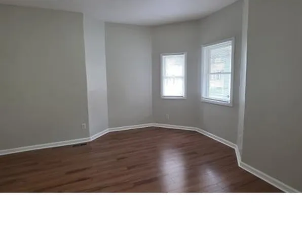 86 Sanford Ave #1, Bridgeport, CT 06604
