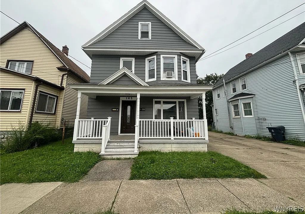 2 bed, 1.0 bath, 1104 sqft, $1,450 — Photo 1