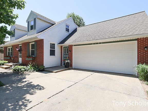 2nd image of 8179 Mellowwood Dr