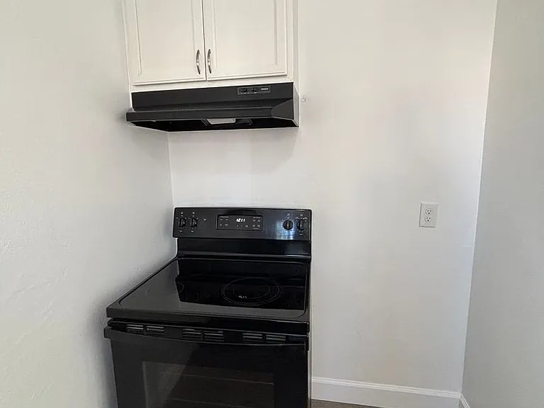 1135 Dawson Ave — Photo 8
