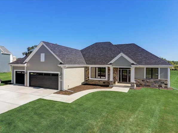 W125N11126 Strawgrass LANE UNIT Lt36, Germantown, WI 53022
