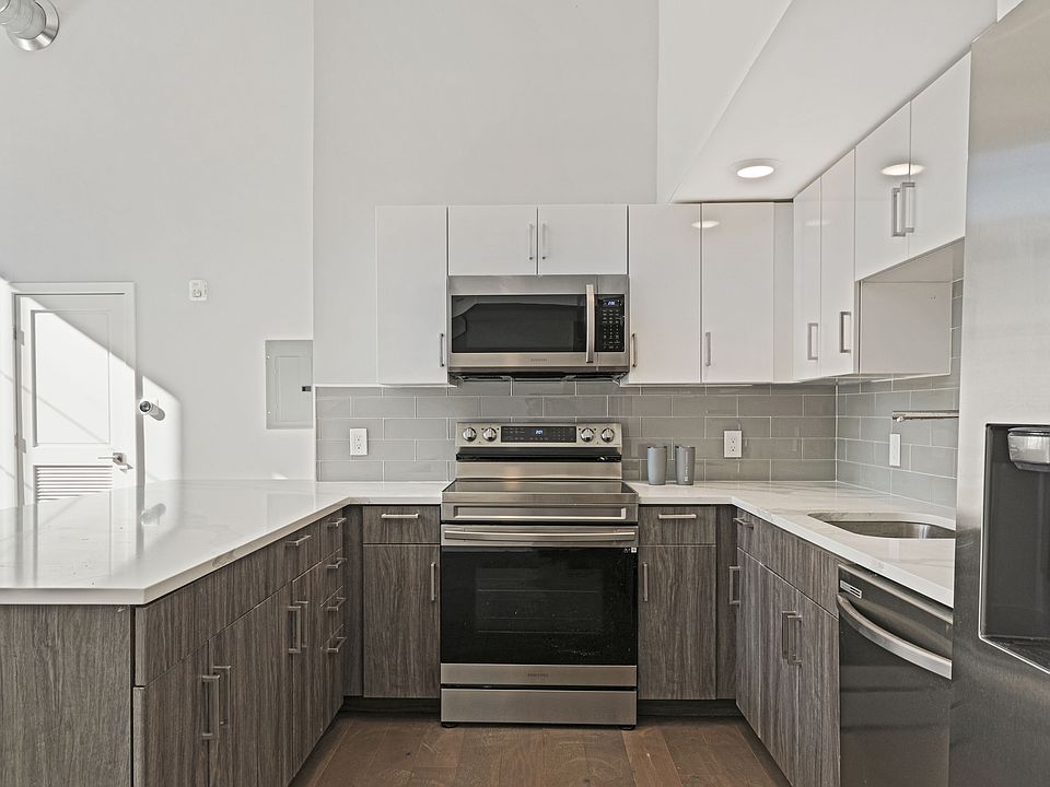 1st image of 4649 Umbria St APT 101
