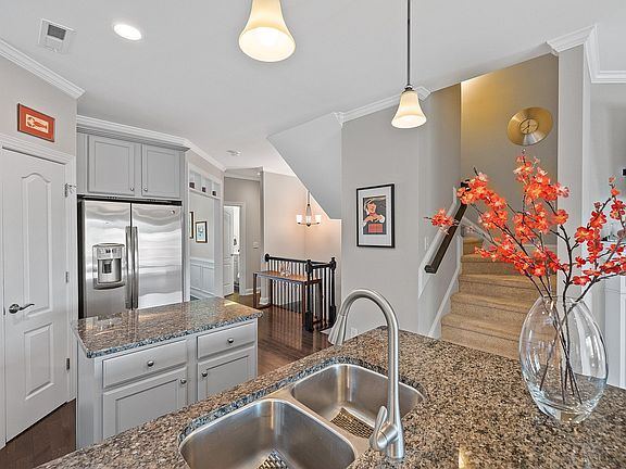 5th image of 929 Shoofly Path