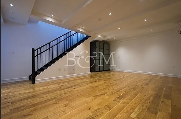 Rented by Brick&Mortar | media 4