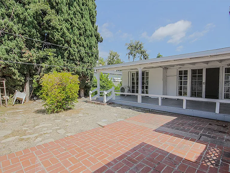 9381 Nichols Dr — Photo 28